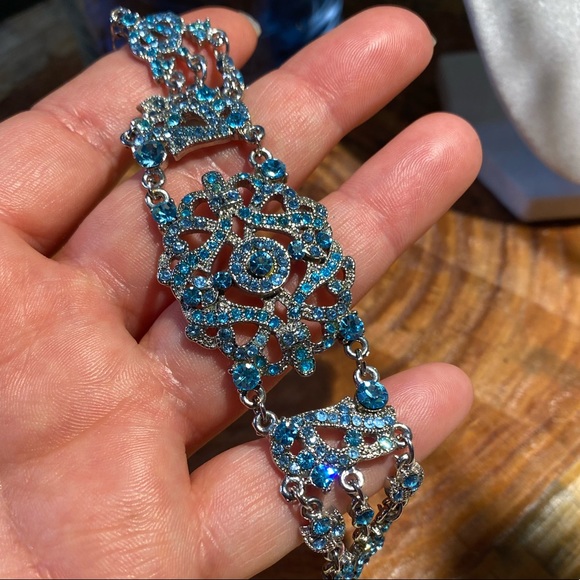 VLMC Vintage Victorian Style Bracelet / Aquamarine Colored / Blue / Adjustable - Picture 11 of 13